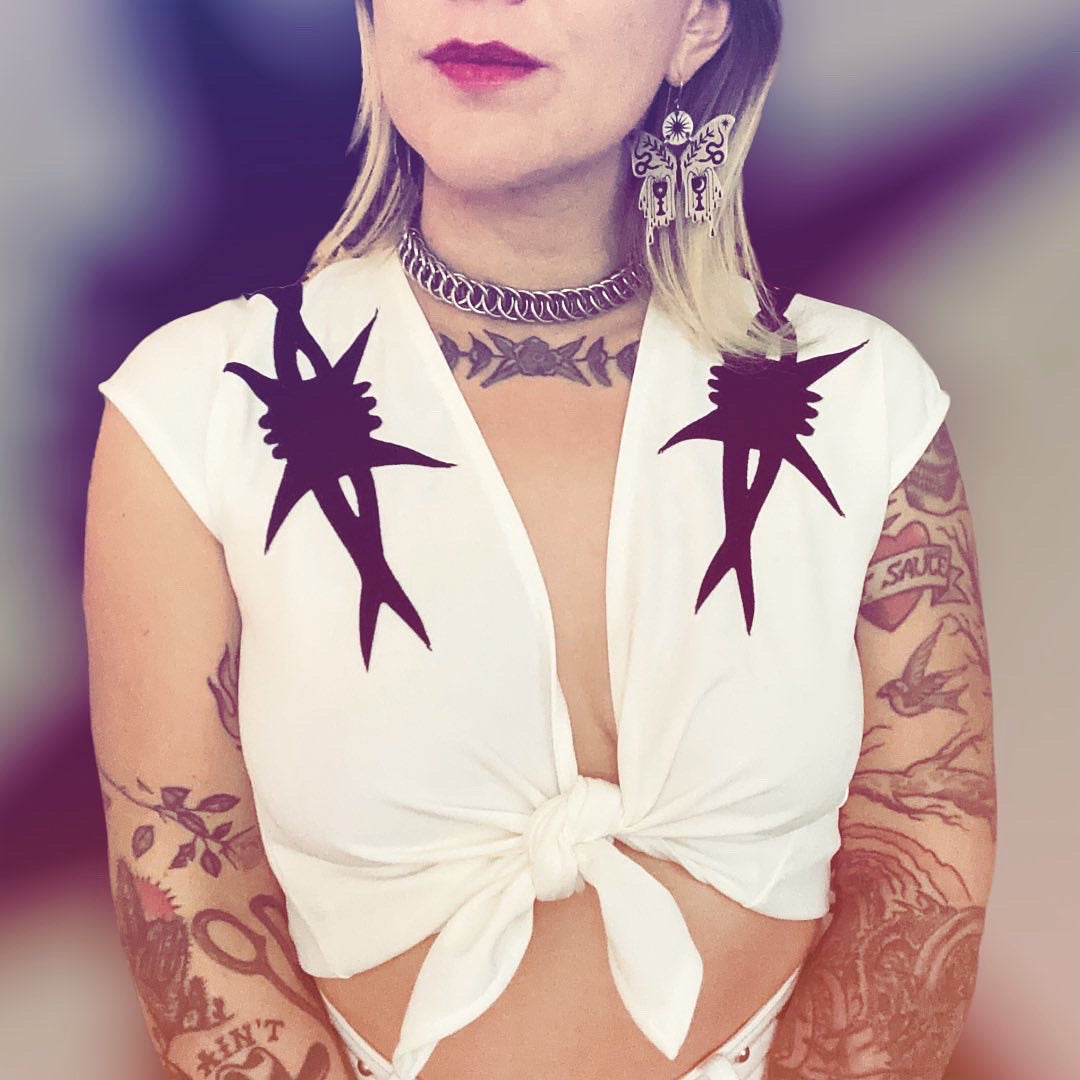Barbed Wire Tie Front