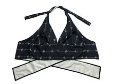 Load image into Gallery viewer, Barbed Wire Print Halter
